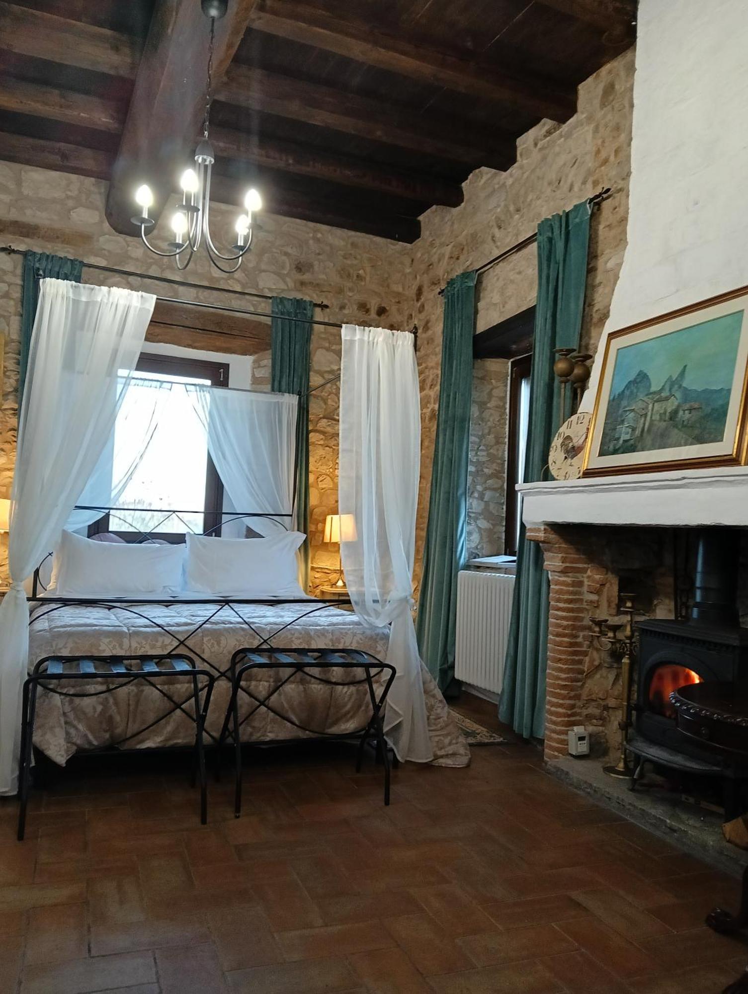 Agriturismo Casa Rastelli Monte Orsello Rum bild